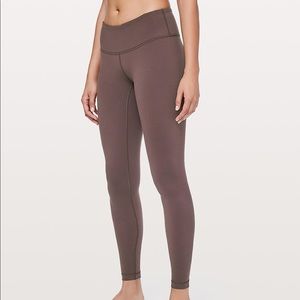 Lululemon wunder under HR tight